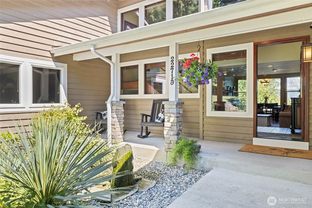 22715 Country Drive E, Graham, WA 98338