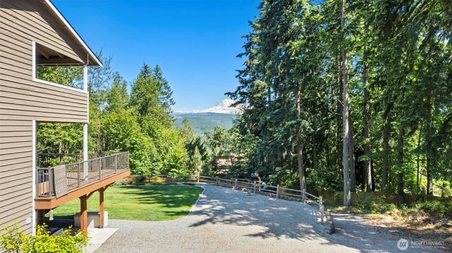 22715 Country Drive E, Graham, WA 98338