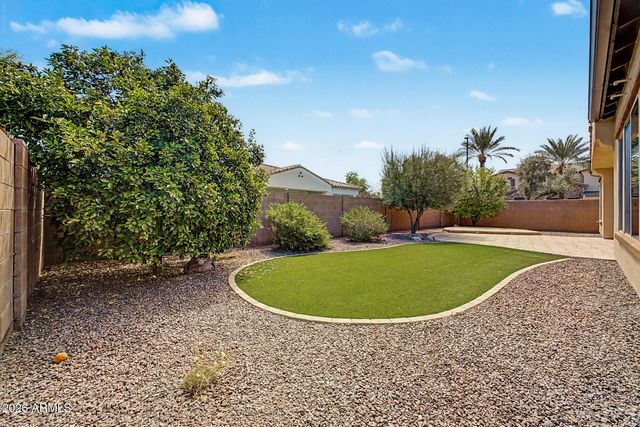 6587 S MARTINGALE Road, Gilbert, AZ 85298