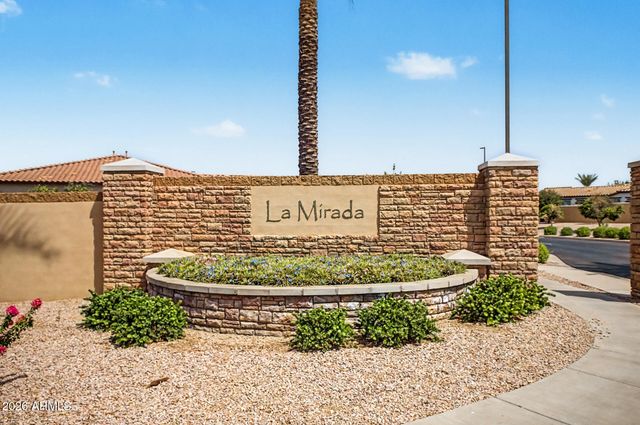 6587 S MARTINGALE Road, Gilbert, AZ 85298