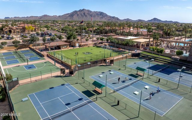 6587 S MARTINGALE Road, Gilbert, AZ 85298