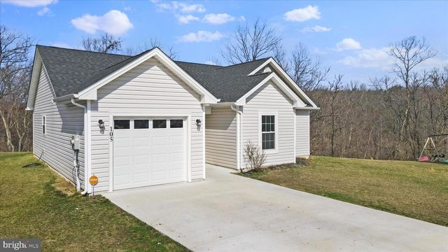 105 WHIPPET CT, Martinsburg, WV 25401