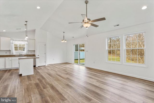 105 WHIPPET CT, Martinsburg, WV 25401