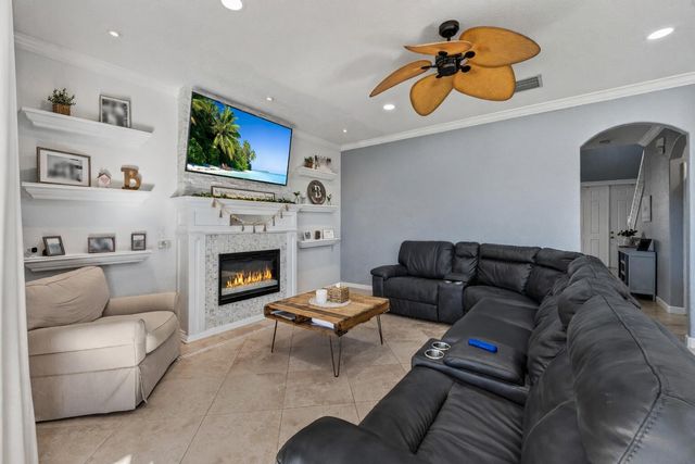 5537 SE Hammock Reserve Terrace, Hobe Sound, FL 33455