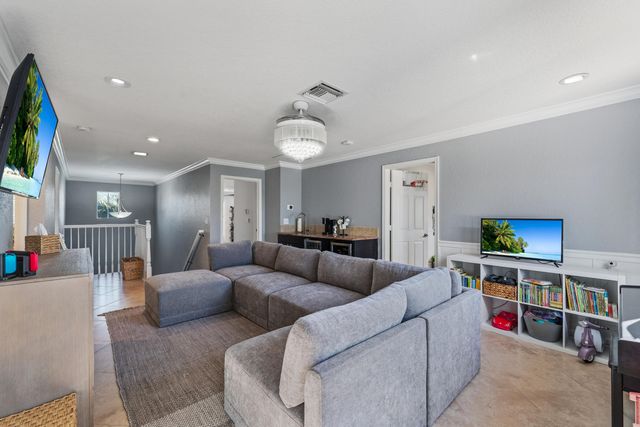 5537 SE Hammock Reserve Terrace, Hobe Sound, FL 33455