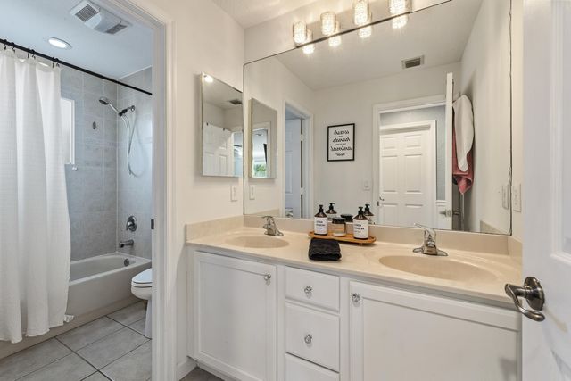 5537 SE Hammock Reserve Terrace, Hobe Sound, FL 33455