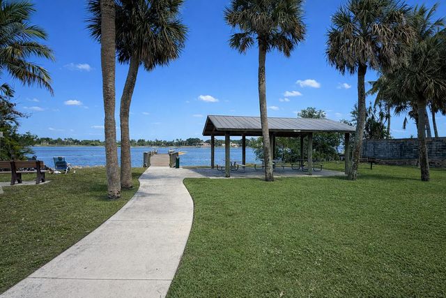 5537 SE Hammock Reserve Terrace, Hobe Sound, FL 33455