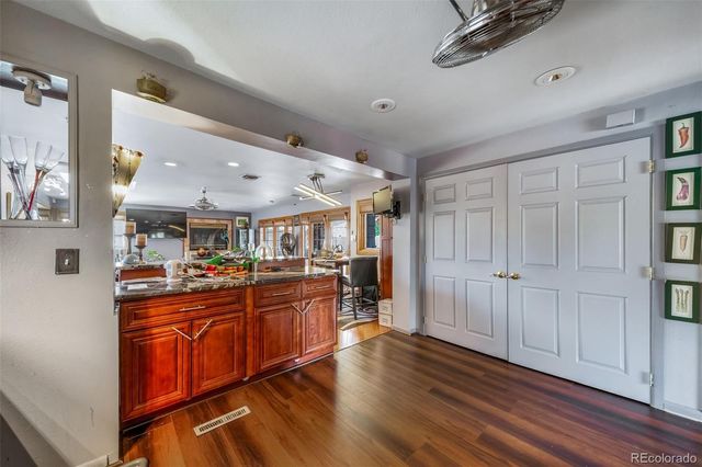 1590 Roslyn Street, Denver, CO 80220