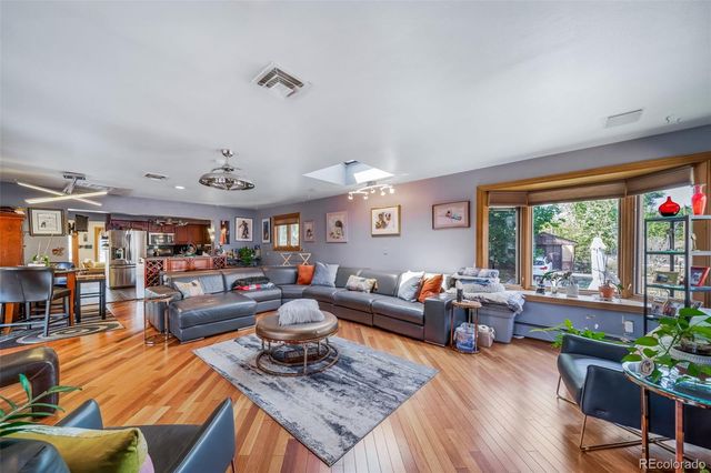 1590 Roslyn Street, Denver, CO 80220