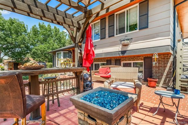 1590 Roslyn Street, Denver, CO 80220