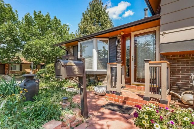 1590 Roslyn Street, Denver, CO 80220