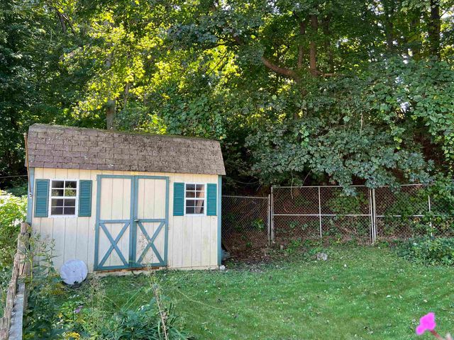 41 Organ Street, Brattleboro, VT 05301
