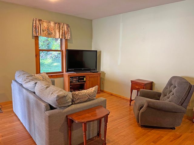 41 Organ Street, Brattleboro, VT 05301