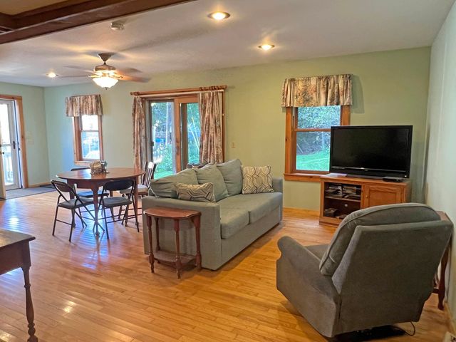 41 Organ Street, Brattleboro, VT 05301