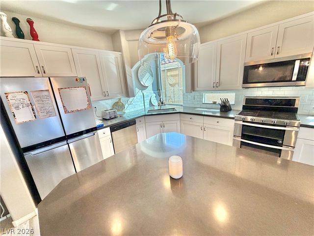 5684 CAMILLA CELLARS Court, Las Vegas, NV 89141