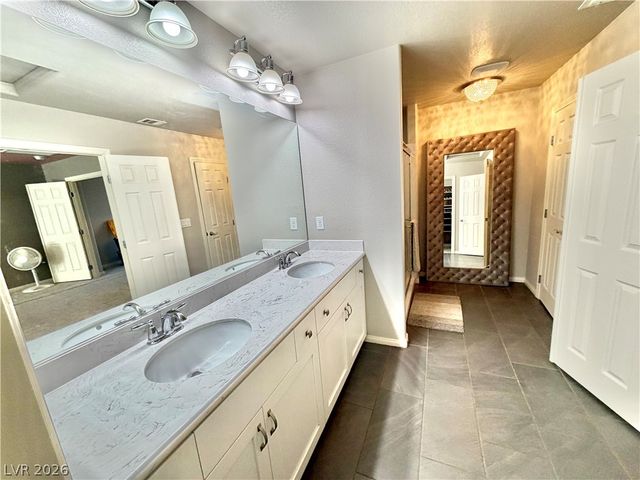 5684 CAMILLA CELLARS Court, Las Vegas, NV 89141