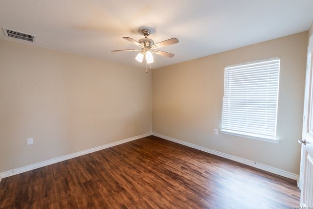 5526 CASTLE BROOK DR, San Antonio, TX 78218