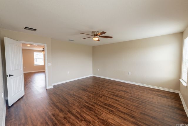 5526 CASTLE BROOK DR, San Antonio, TX 78218