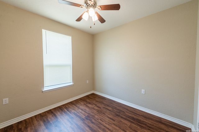 5526 CASTLE BROOK DR, San Antonio, TX 78218