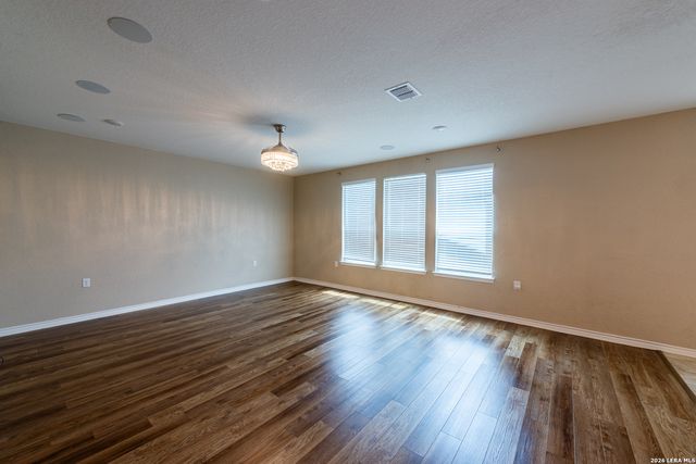 5526 CASTLE BROOK DR, San Antonio, TX 78218