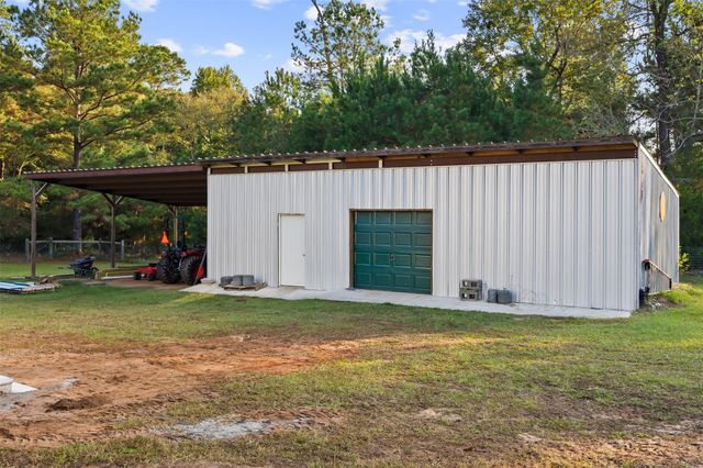 40 Olson Road, New Waverly, TX 77358