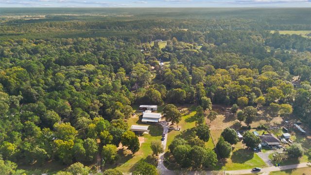 40 Olson Road, New Waverly, TX 77358
