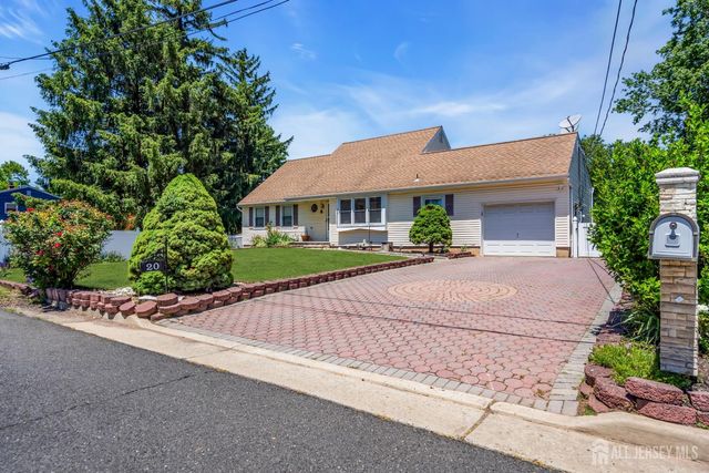 20 Sheldon Place, Piscataway, NJ 08854