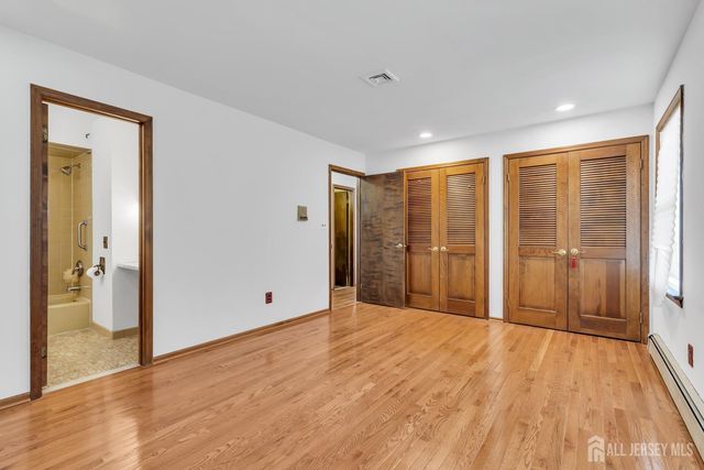 20 Sheldon Place, Piscataway, NJ 08854