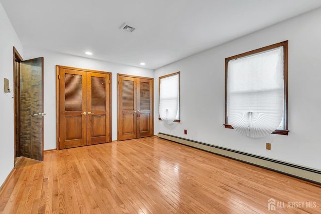 20 Sheldon Place, Piscataway, NJ 08854