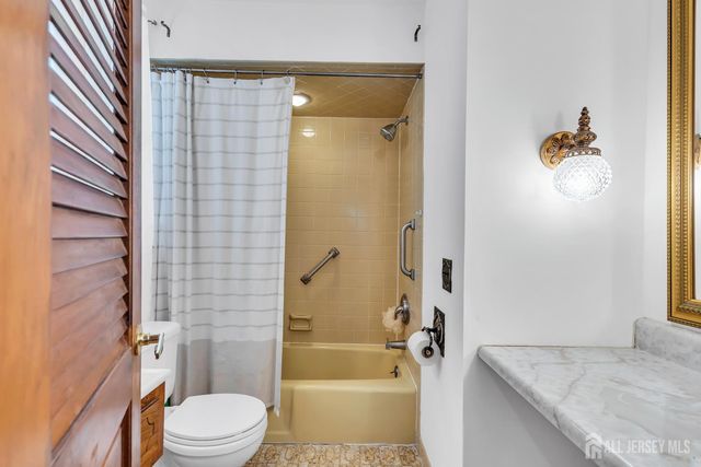 20 Sheldon Place, Piscataway, NJ 08854