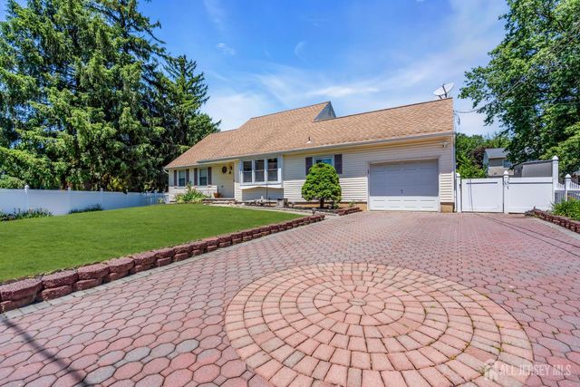 20 Sheldon Place, Piscataway, NJ 08854