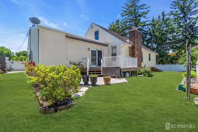 20 Sheldon Place, Piscataway, NJ 08854