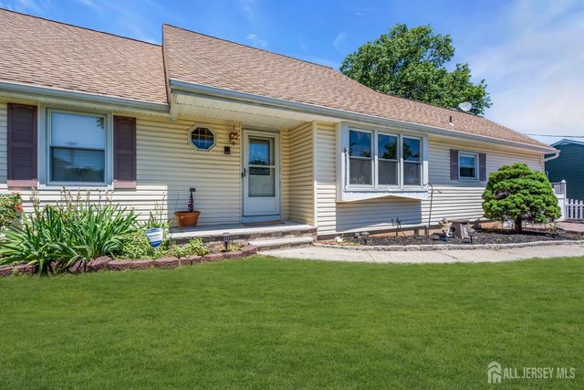 20 Sheldon Place, Piscataway, NJ 08854