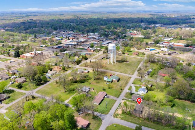 177 Georgia Ave, S, Parsons, TN 38363