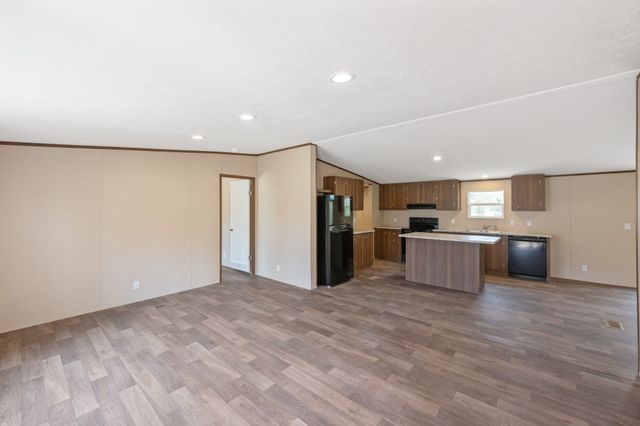 177 Georgia Ave, S, Parsons, TN 38363