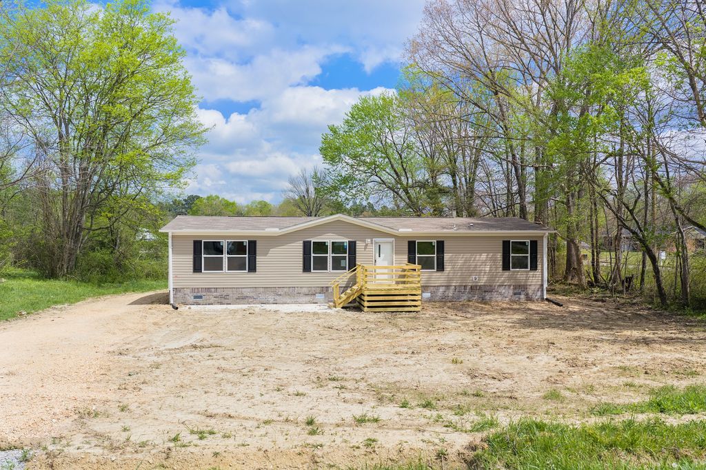 177 Georgia Ave, S, Parsons, TN 38363