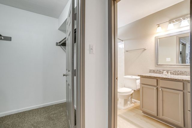 3870 Tulsa Way 16, Fort Worth, TX 76107