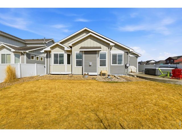 1827 Castle Hill Dr, Windsor, CO 80550