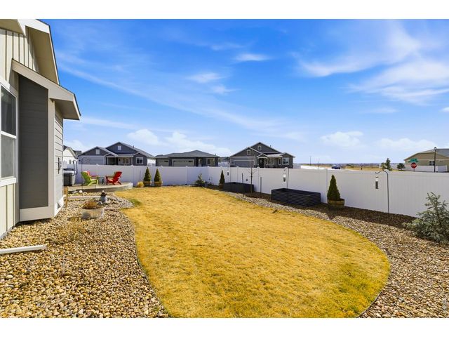 1827 Castle Hill Dr, Windsor, CO 80550
