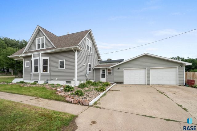 201 Nidaros Ave Avenue, Baltic, SD 57003
