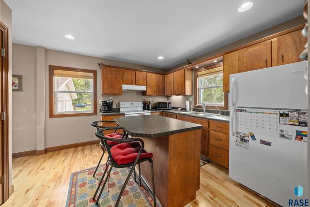 201 Nidaros Ave Avenue, Baltic, SD 57003