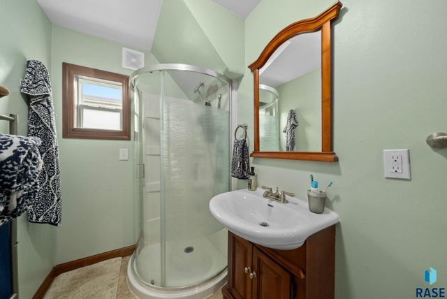 201 Nidaros Ave Avenue, Baltic, SD 57003