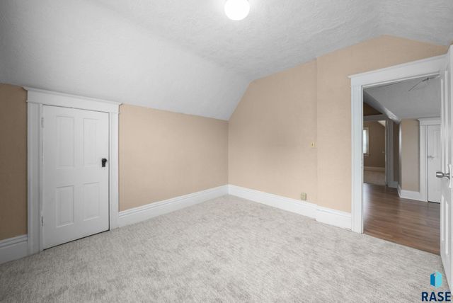 201 Nidaros Ave Avenue, Baltic, SD 57003