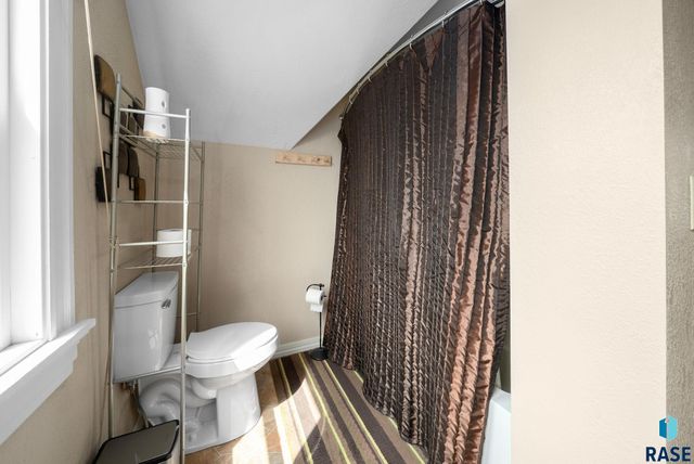 201 Nidaros Ave Avenue, Baltic, SD 57003