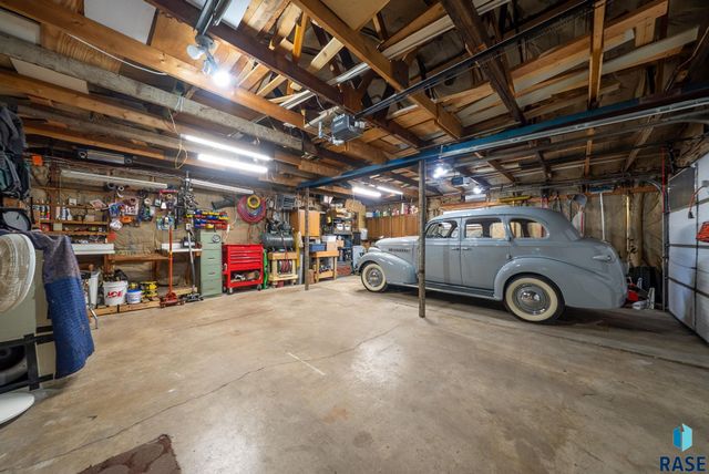 201 Nidaros Ave Avenue, Baltic, SD 57003