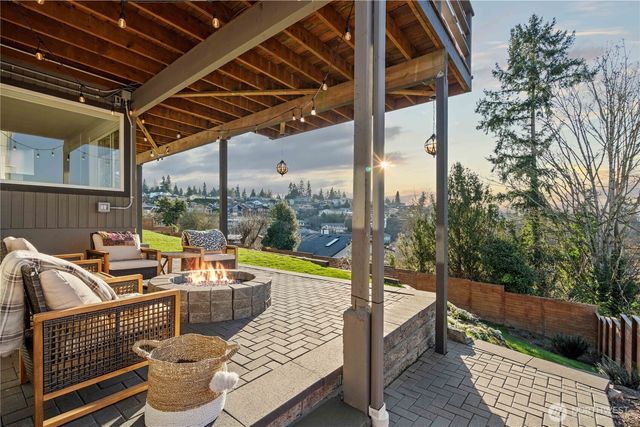 29603 1st Avenue S, Federal Way, WA 98003