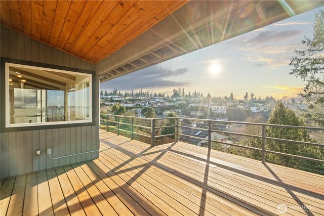 29603 1st Avenue S, Federal Way, WA 98003