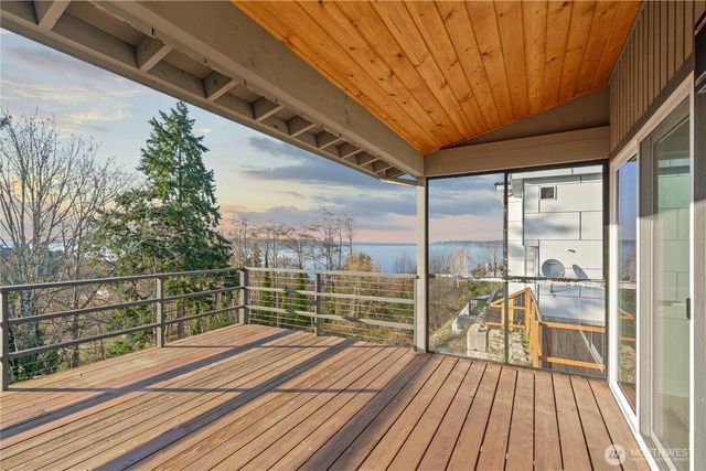 29603 1st Avenue S, Federal Way, WA 98003