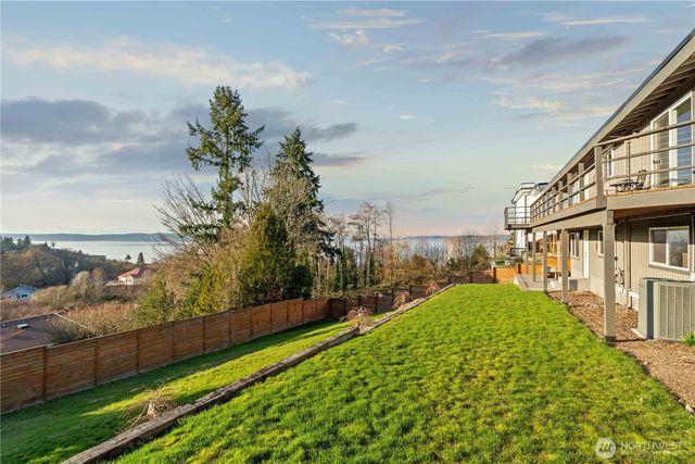 29603 1st Avenue S, Federal Way, WA 98003