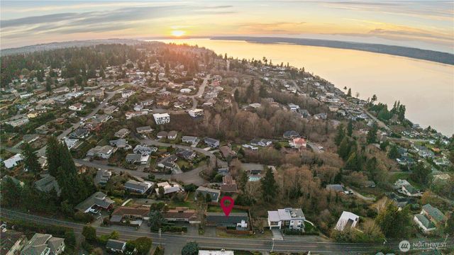 29603 1st Avenue S, Federal Way, WA 98003